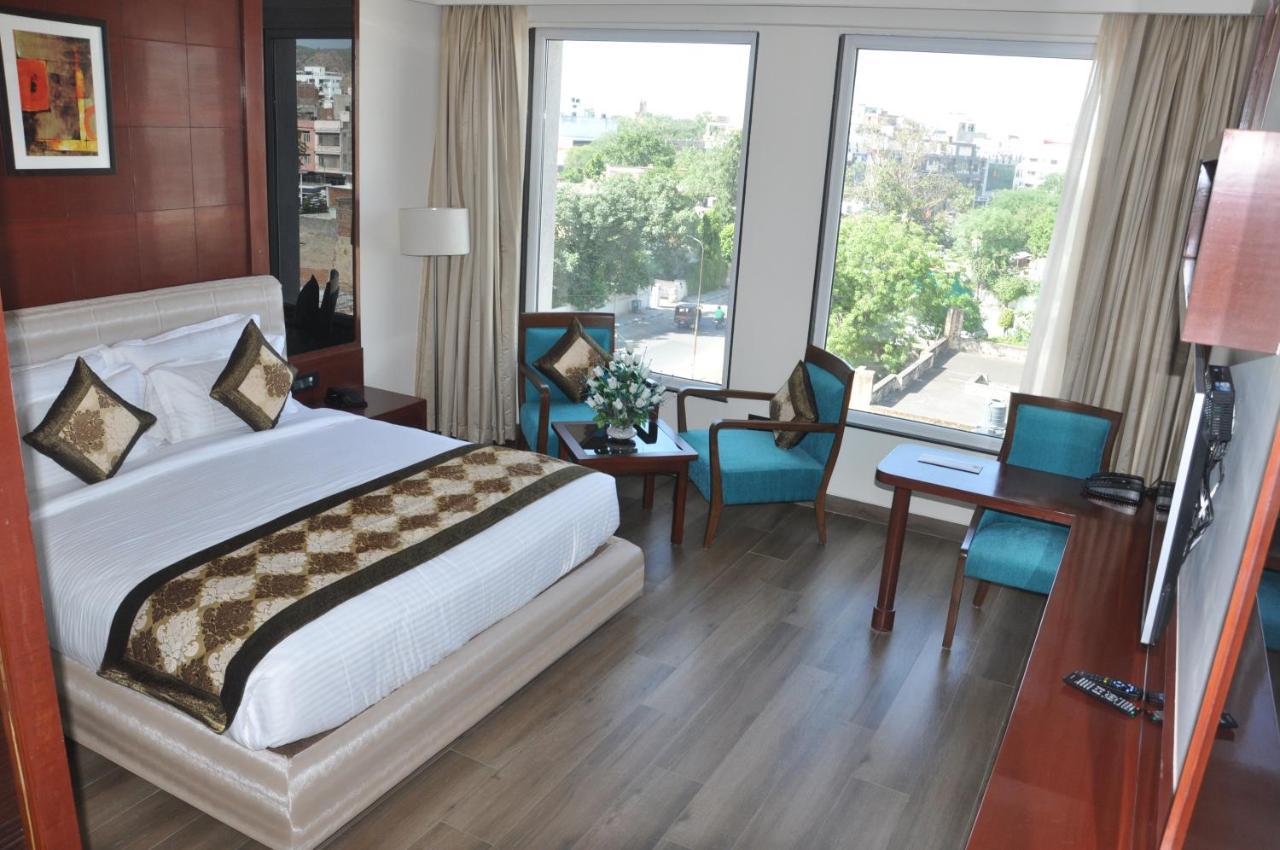 Spree Hotel Jaipur Eksteriør billede